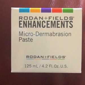 Rodan+Fields Enhancements Micro-Dermabrasion Paste